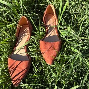Madewell Suede Pointed D'Orsay Flats in Chestnut
